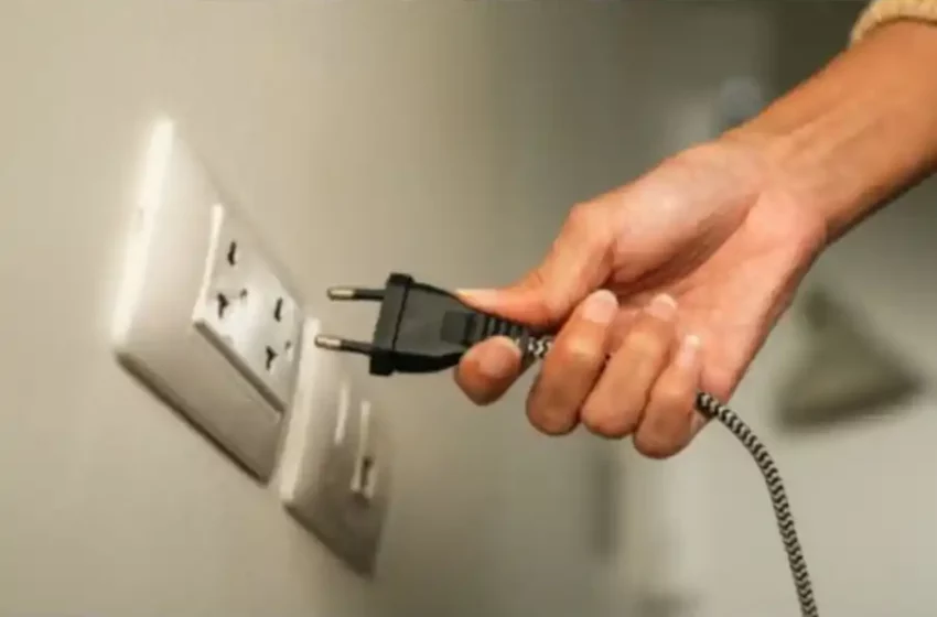 Recomiendan desenchufar el calefón eléctrico para evitar sobrecalentamientos y riesgos de incendio