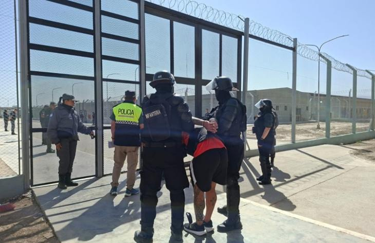 Atacaron a balazos la casa de la operadora que reveló el traslado irregular de Chuky Casanova