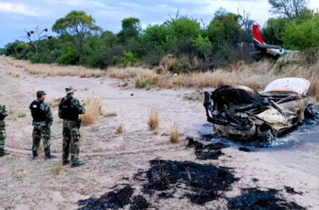 Buscan 100 kilos de cocaína que se cree completaban la carga de la avioneta narco que se estrelló en Rosario de la Frontera