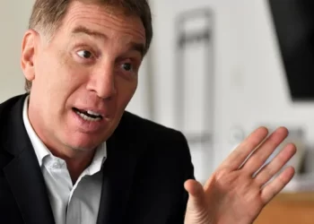 Santilli y Adorni reciben a gobernadores en Casa Rosada para negociar el Presupuesto 2026