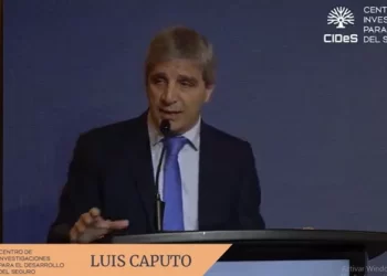 Luis Caputo afirmó que el rumbo económico es «indeclinable»