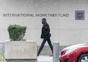 El Tesoro pagó un fuerte vencimiento con el FMI y las reservas cayeron