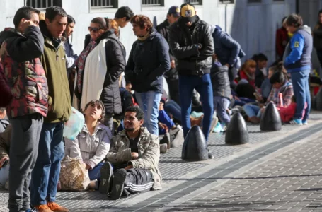 Empleo formal: la caída en el sector privado fue seis veces mayor que el público