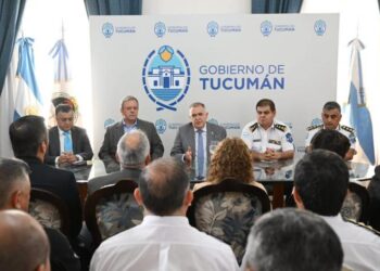 Jaldo y la Plana Mayor evaluaron los avances del plan integral