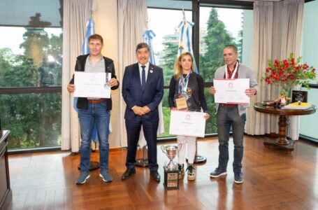 La Legislatura distinguió a deportistas tucumanos destacados en ciclismo y ultramaratón