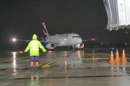Arribó a Tucumán el vuelo de LATAM desde Lima