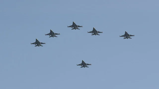 Con respaldo y financiamiento de EE.UU. bajo la administración Trump, llegaron los primeros F-16 a la Argentina