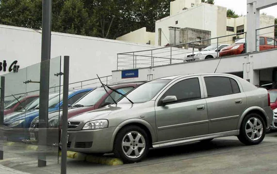 Cayó fuerte la venta de autos usados en noviembre pero el sector igual espera un récord