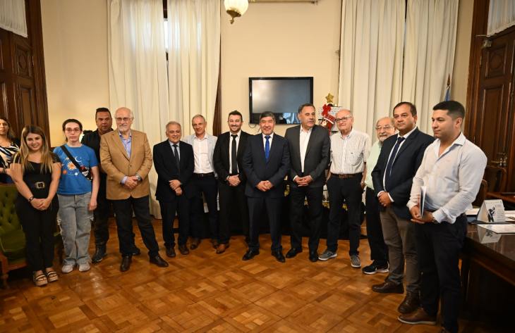  Tucumán lanzó la Canasta Navideña acordada con el sector privado