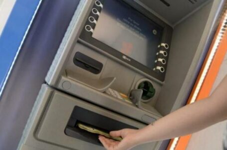 Inicia el pago proporcional del sueldo a empleados estatales