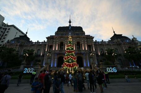 Jaldo decreto asueto administrativo para el 26 de diciembre y el 2 de enero