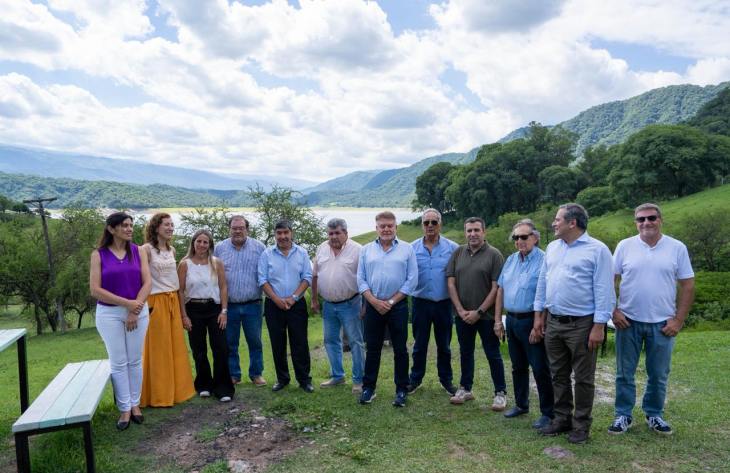 Acevedo y Amaya inauguraron una oficina de información turística en Escaba