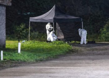 Un hombre con antecedentes por robo apareció muerto en una esquina en la zona este de la capital tucumana