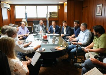 Juri encabezó la reunión de la comisión que impulsa la reforma del Código de Planeamiento Urbano