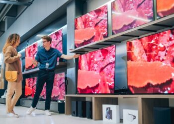 Televisores en liquidación con 50% de descuento en algunas cadenas de electrodomésticos