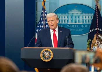 Trump anunció una tregua de cinco días con Irán tras «conversaciones productivas»