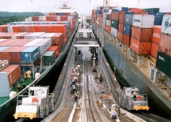 La economía argentina creció 4,4% en 2025 impulsada por exportaciones y consumo