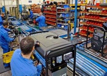 Fuerte caída industrial: la producción bajó 7,9% en febrero y no se espera recuperación cercana