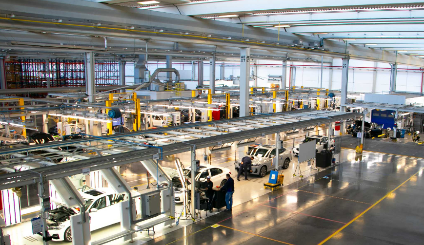 La industria nacional sufrió la segunda peor caída a nivel mundial