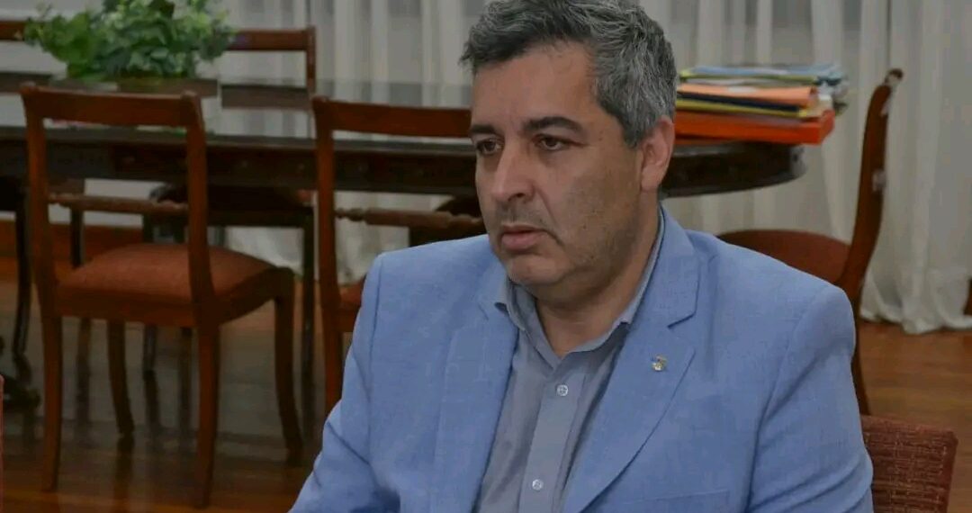 Fuerte cruce político: Raúl Ferrazzano salió con los tapones de punta contra Lisandro Catalán y defendió a Osvaldo Jaldo