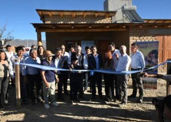 Jaldo entregó 24 viviendas en Amaicha del Valle