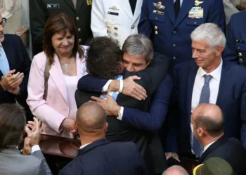 “El Gobierno apuesta a una nueva baja de la inflación, pero advierten por una peligrosa ‘inercia del 2%’”