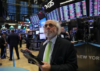 Mercados en tensión: caen acciones argentinas en Wall Street, pero el riesgo país perfora los 540 puntos