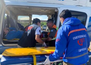 Aeroevacuación: asistieron a la directora de una escuela de alta montaña