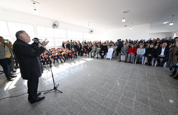 Jaldo inauguró el nuevo edificio de la Escuela de Nivel Inicial N°60 en El Chañar