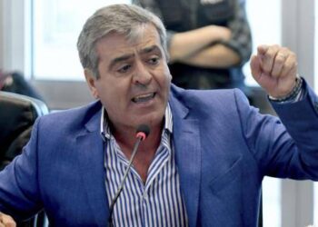 «Los chicos tuvieron que hacer una sentada para que el Ejecutivo los reciba»: José Cano exigió proteger a la Escuela Normal