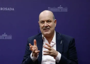 Sturzenegger profundiza la motosierra: el Gobierno acelera una nueva etapa de recortes en el Estado