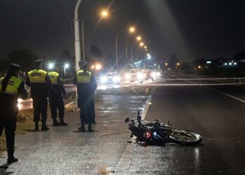 Un motociclista murió al perder el control de su rodado cuando ingresaba a la rotonda de El Empalme