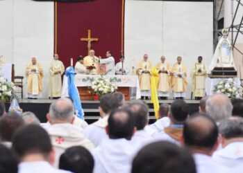 Corpus Christi: autoridades acompañaron la celebración central en Plaza Independencia