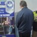 Simularon la venta de su auto para atraer y detener a un hombre de 72 años acusado de abuso de menores