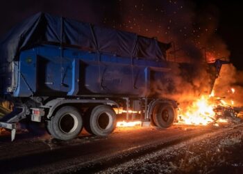 Tragedia en Santiago del Estero: dos camioneros murieron tras un choque e incendio en la Ruta 34