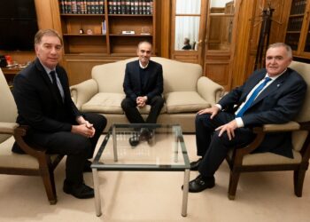 Jaldo mantuvo una reunión de trabajo con autoridades nacionales