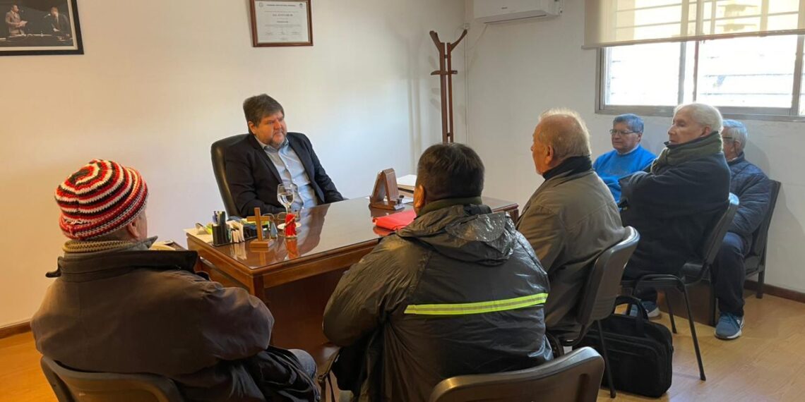 Carlos Ale recibió a dirigentes del SOEM y analizó propuestas para brindar mayor estabilidad a los trabajadores municipales