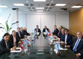 Jaldo y gobernadores plantearon obras y compensaciones a la tarifa eléctrica