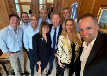 Milei insiste con eliminar las PASO, pero analiza alternativas ante la falta de consenso