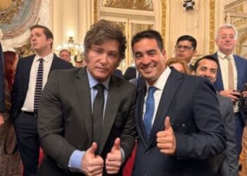 Milei blinda a Manuel Adorni y apuesta por Adrián Ravier para relanzar la comunicación del Gobierno