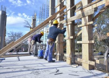 La construcción privada sigue en crisis: siete de cada diez profesionales registran una caída de la actividad