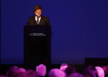 Milei reorganiza la comunicación oficial: Adrián Ravier será el nuevo vocero presidencial