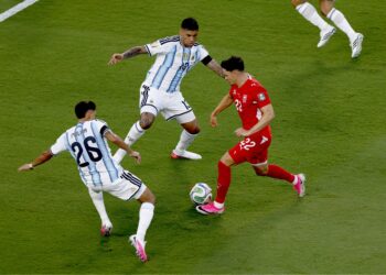 Argentina venció 3-1 a Suiza y enfrentará a Inglaterra el miércoles por las semifinales del Mundial