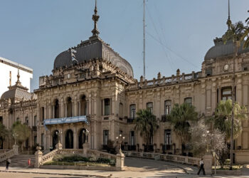Tucumán recibió casi un 9% menos de coparticipación y crece la preocupación por las finanzas provinciales