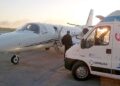 Un traslado aéreo garantizó la continuidad del tratamiento de un adulto mayor