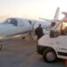 Un traslado aéreo garantizó la continuidad del tratamiento de un adulto mayor