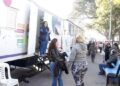 El Hospital Móvil acerca atención integral a los vecinos en Plaza Lola Mora