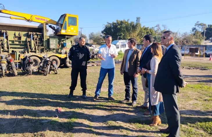 Seguridad avanza con una compactación masiva de vehículos secuestrados por la Policía y la Justicia