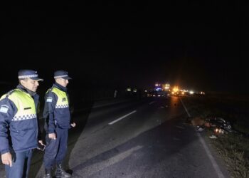 Un joven de 18 años murió tras un choque entre motos en Leales