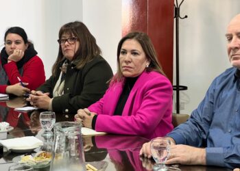 Beatriz Avila mantuvo una reunión con la Unión Industrial de Tucumán para abordar los desafíos del desarrollo productivo.